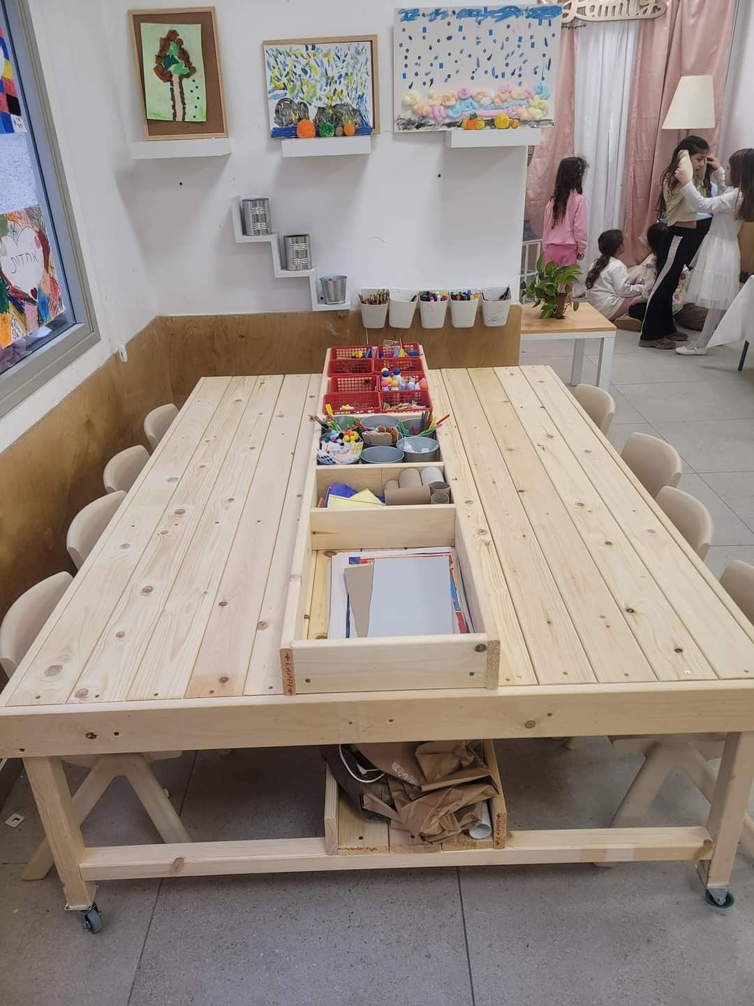 Bé học vẽ tại Dandi Art